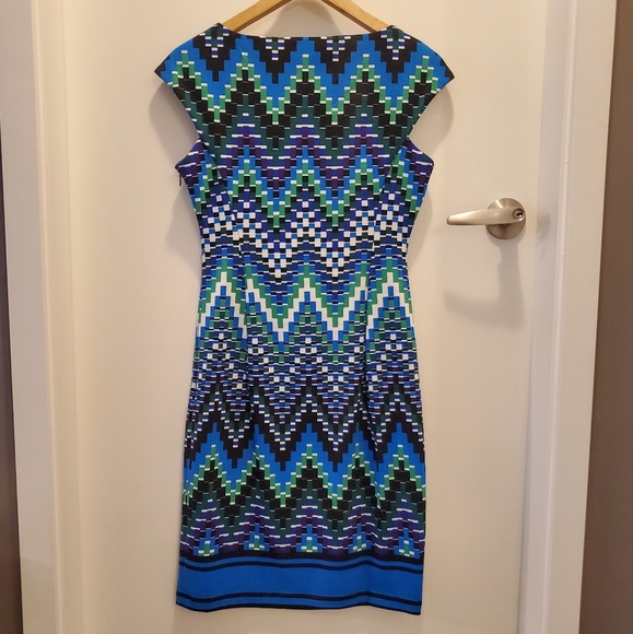 BNWOT Zigzag Dress - Picture 2 of 3